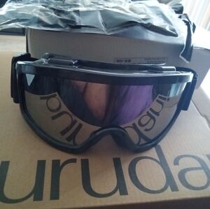 Black Ski Goggles With Free  Nylon Face mask & adjustable syretch